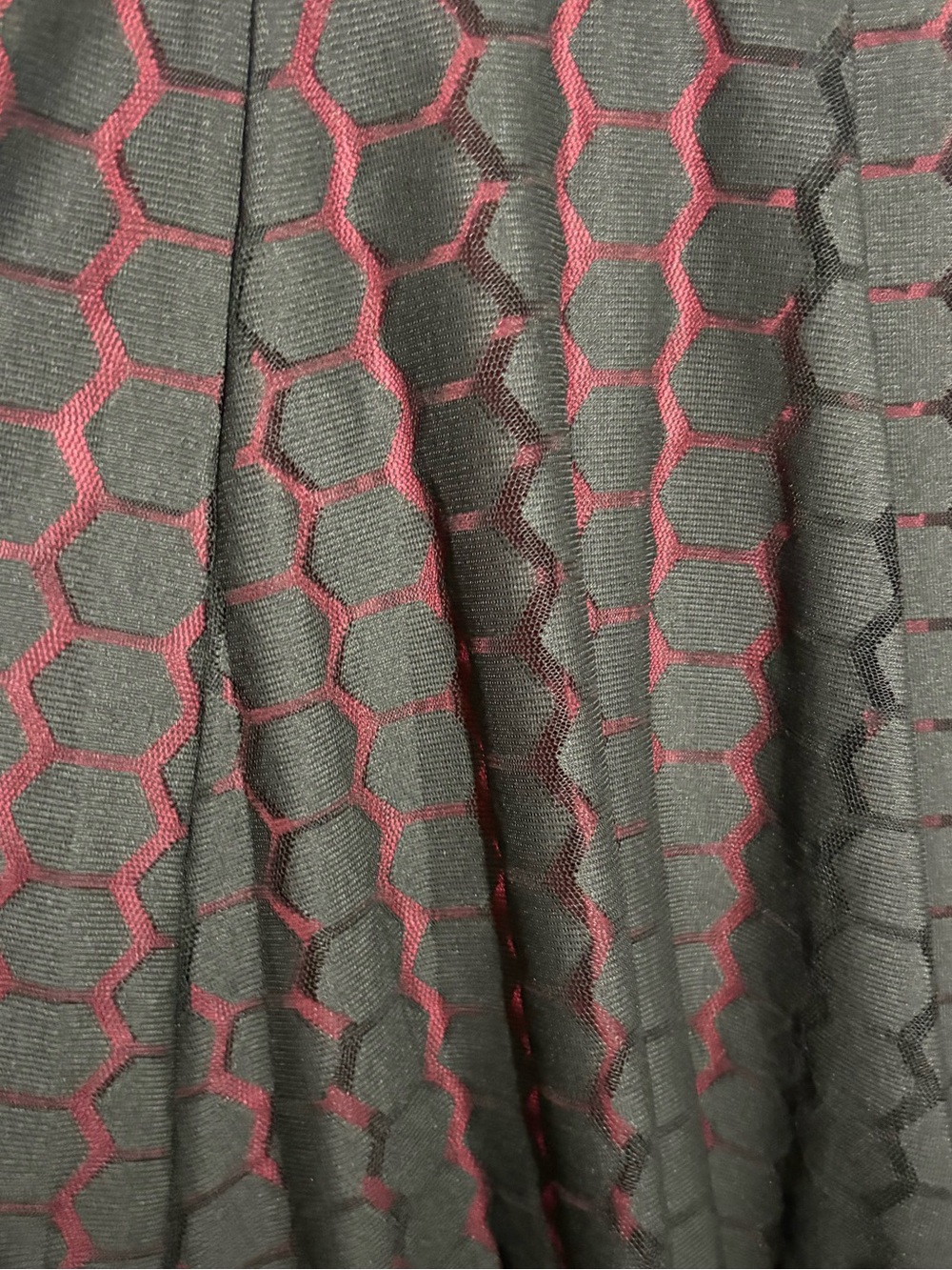 Luxology Black and Burgundy Hexagon-Print Midi Dress - Picture 2 of 7
